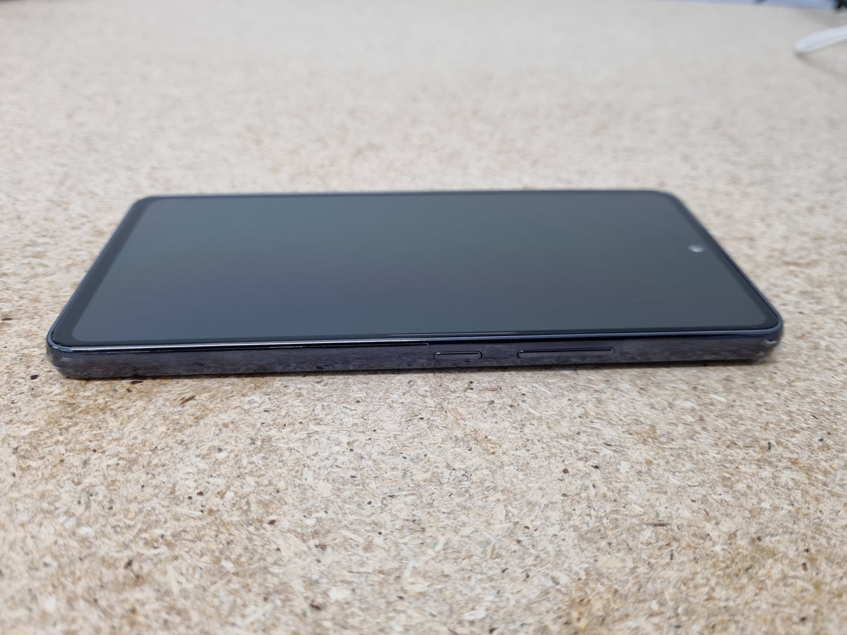 Refurbished Samsung Galaxy A52 5G in Excellent condition