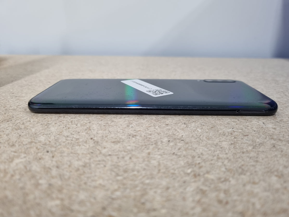 Refurbished Samsung Galaxy A70 in Very Good condition
