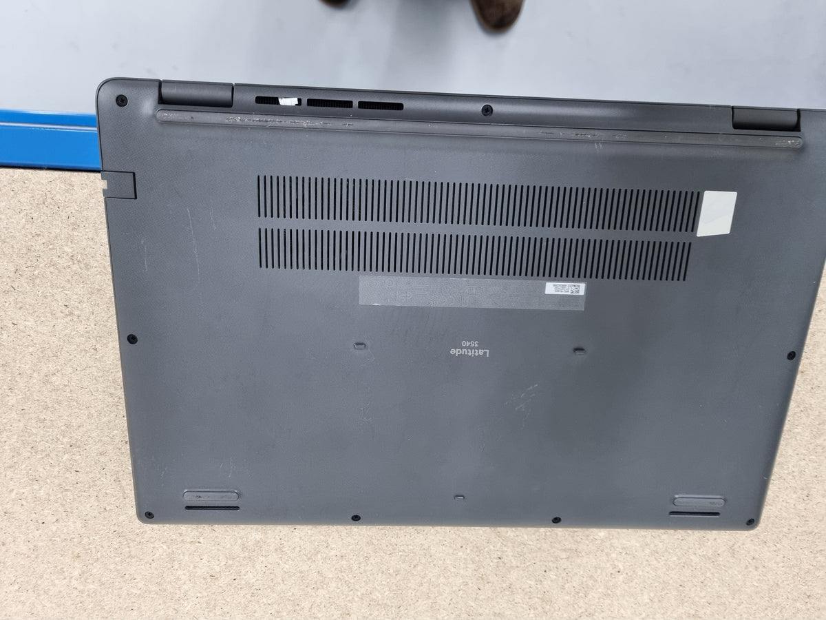 Refurbished Dell Latitude 3540 in Very Good condition