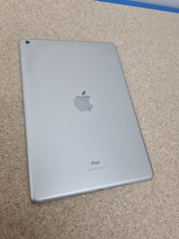 Refurbished Apple iPad 9th Gen Wi-Fi in Excellent condition