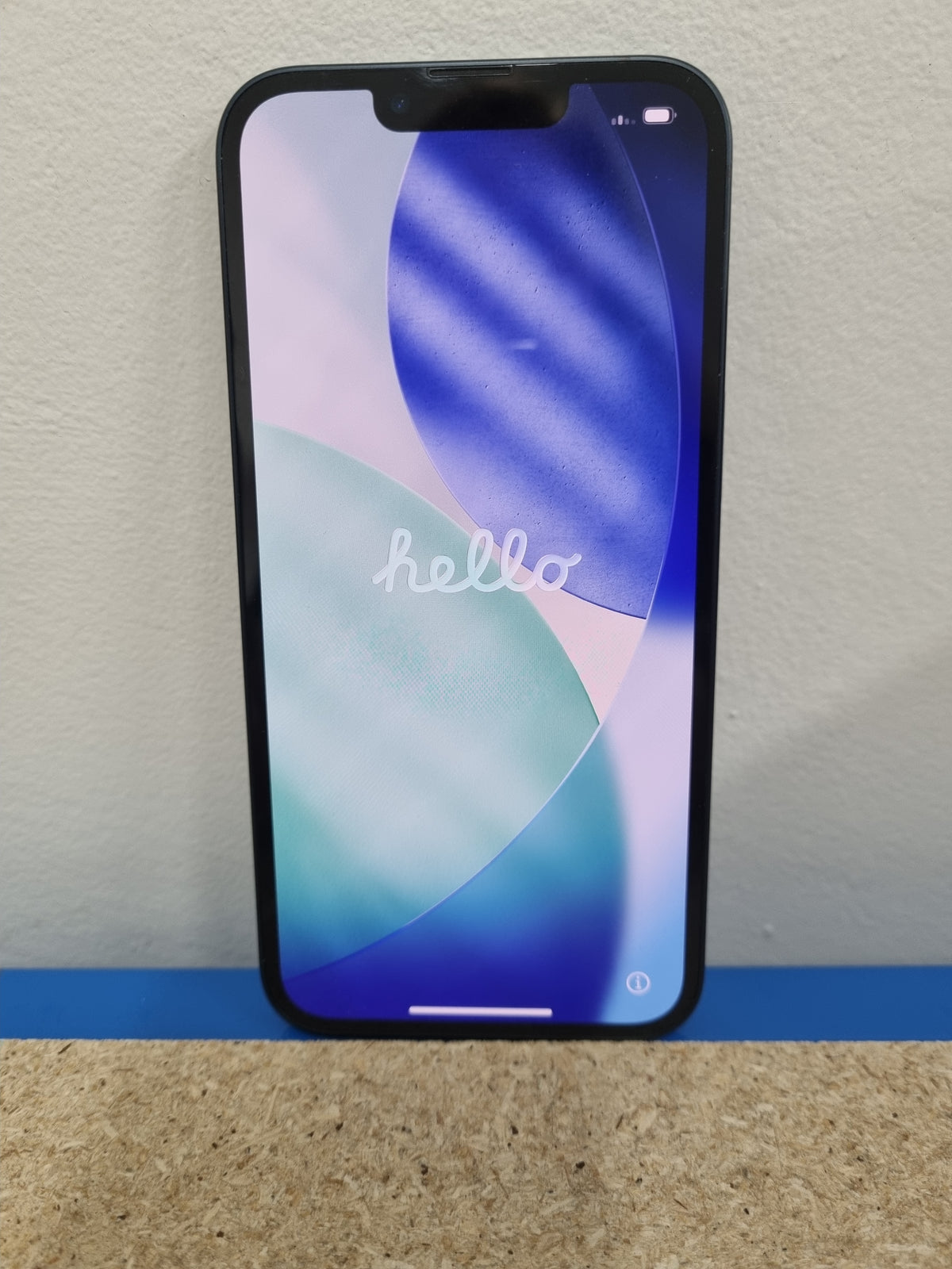 Refurbished Apple iPhone 12 in Very Good condition